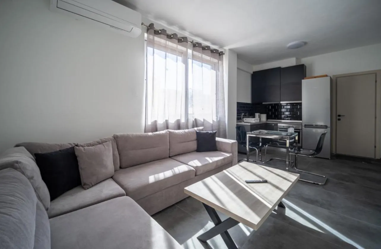 Exclusive Ladadika Apartment 1 location